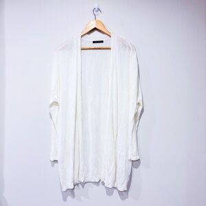SUZY SHIER White open crochet cardigan